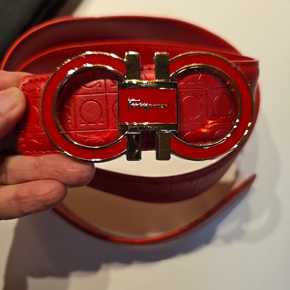 Salvatore Ferragamo Vibrant Red Belt with Gold Accent. Reversable  Mens Belt. - Picture 1 of 6